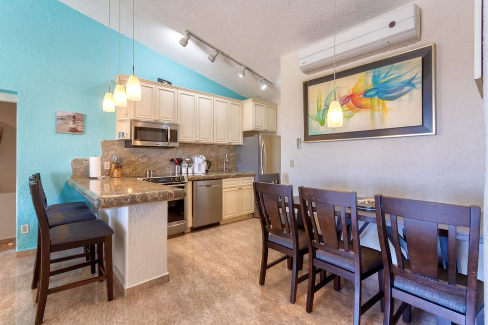 Kitchen/Dining