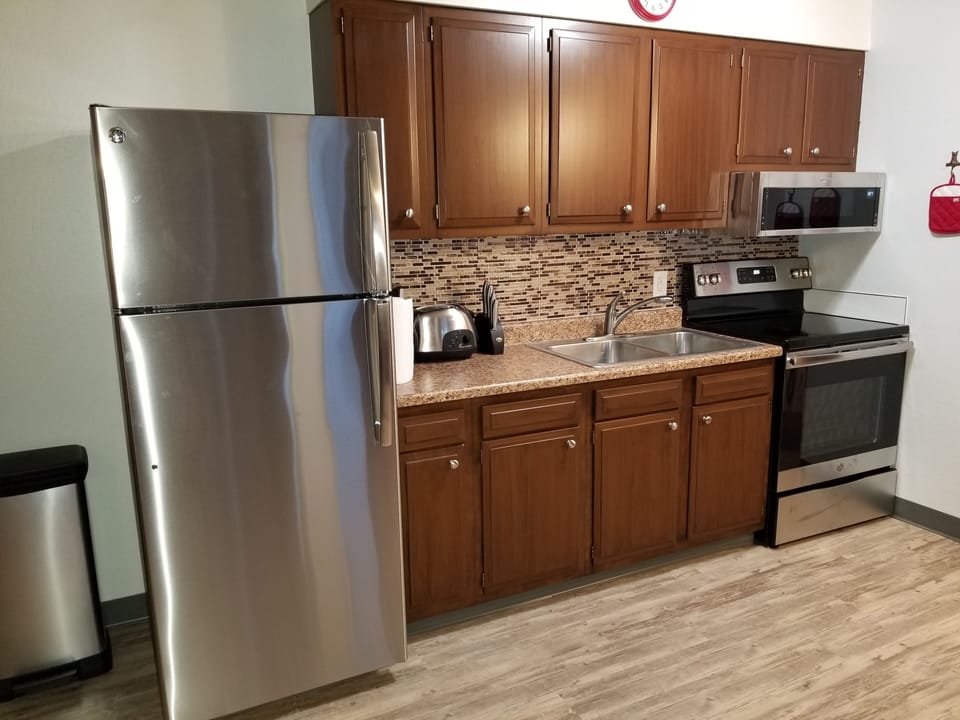 Full kitchen. 