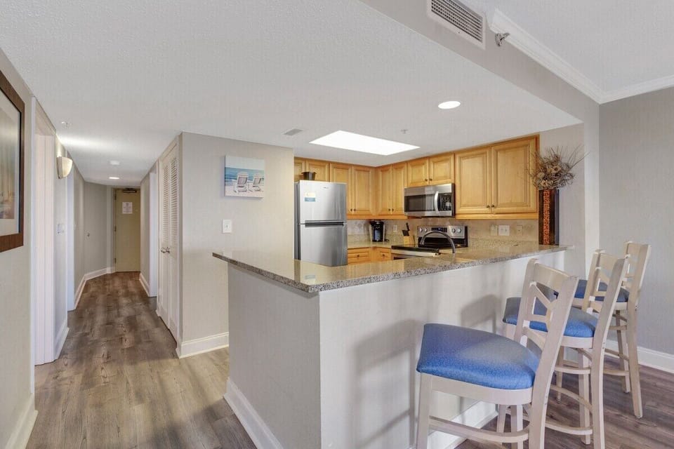 Prepare delicious meals in the spacious and stylish kitchen!