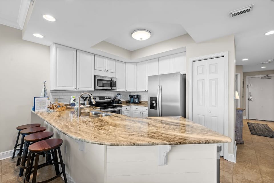 10 San Carlos 1205 Kitchen
