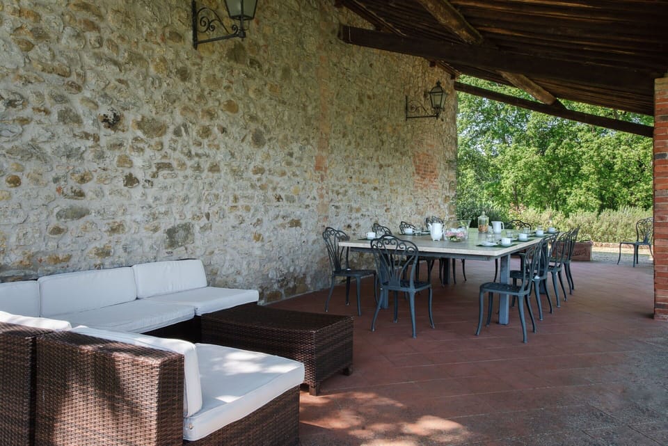 Table, Property, Furniture, Wood, Interior Design, Architecture, Tree, Shade, Wall, Floor