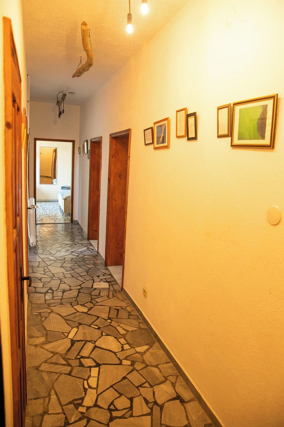 corridor to the bedrooms