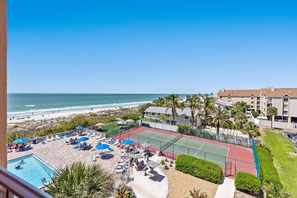 PICKLEBALL AND TENNIS FREE to all guests; lawn games area at top left 