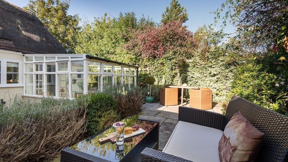 Enclosed patio area, Old Fox Cottage, Bolthole Retreats