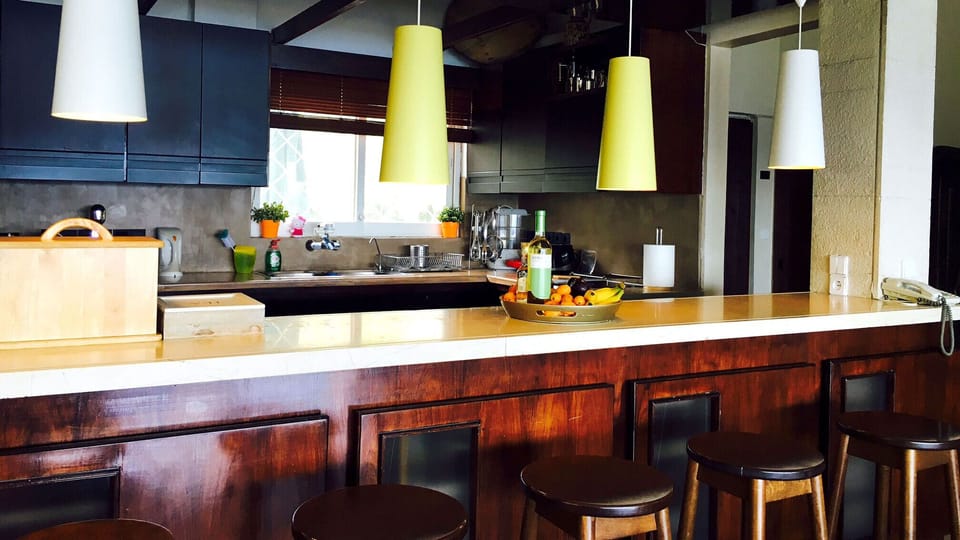 First Floor: Kitchen fully-equipped