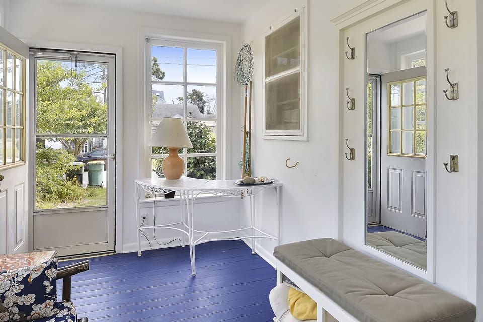 Enclosed rear porch 