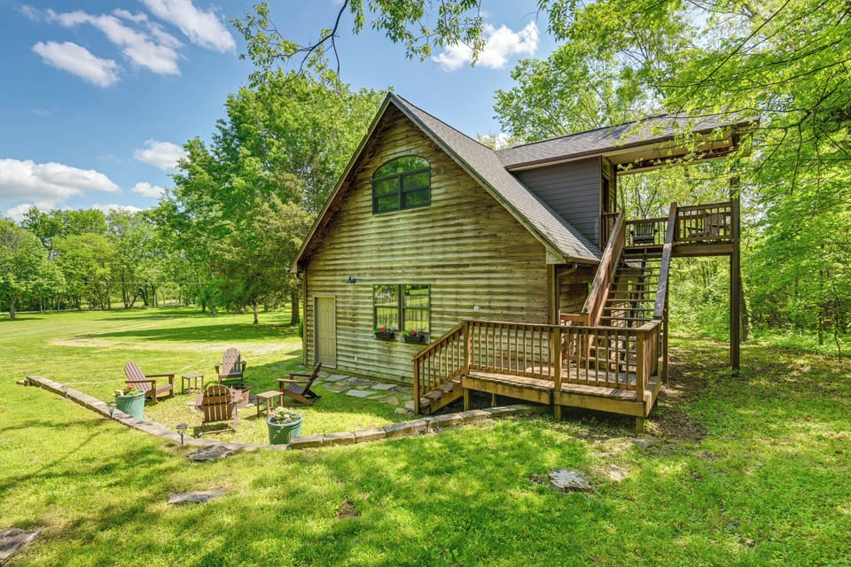 Franklin Vacation Rental | 1BR | 1BA | 900 Sq Ft | Stairs Required