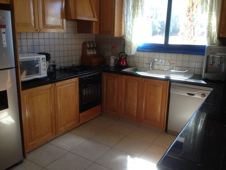 Kitchen fully equipped