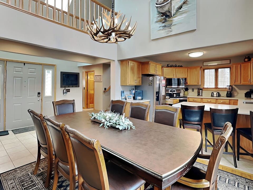 Dining Table - Seating for 8