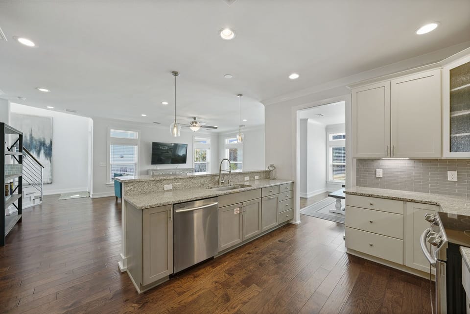 Lizard Palms - Beautiful 30A Vacation Rental House with Private Pool, Golf Cart, and Beach Views in Dune Allen Beach, Florida - Five Star Properties Destin/30A