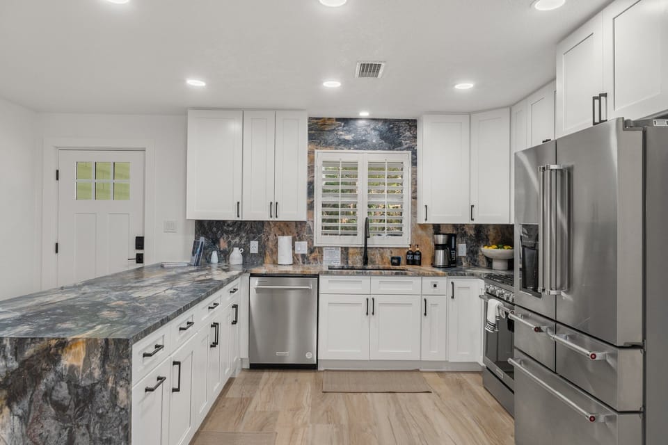 Fully Stocked Kitchen