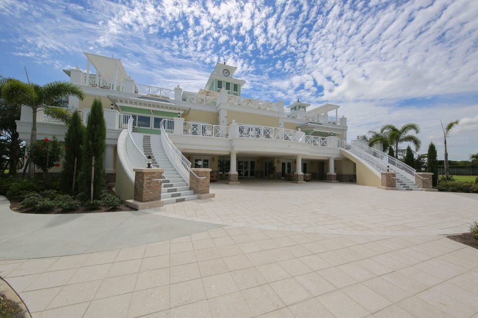 Grand Clubhouse