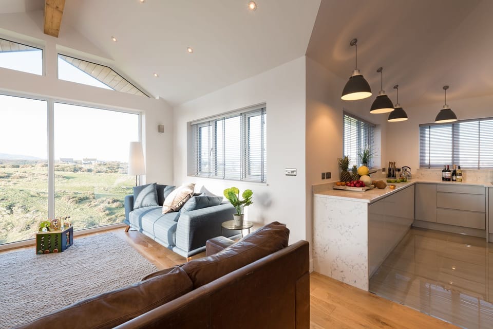 Cadair Arthur Living room and kitchen