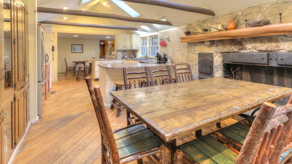 Large dining table right off the kitchen