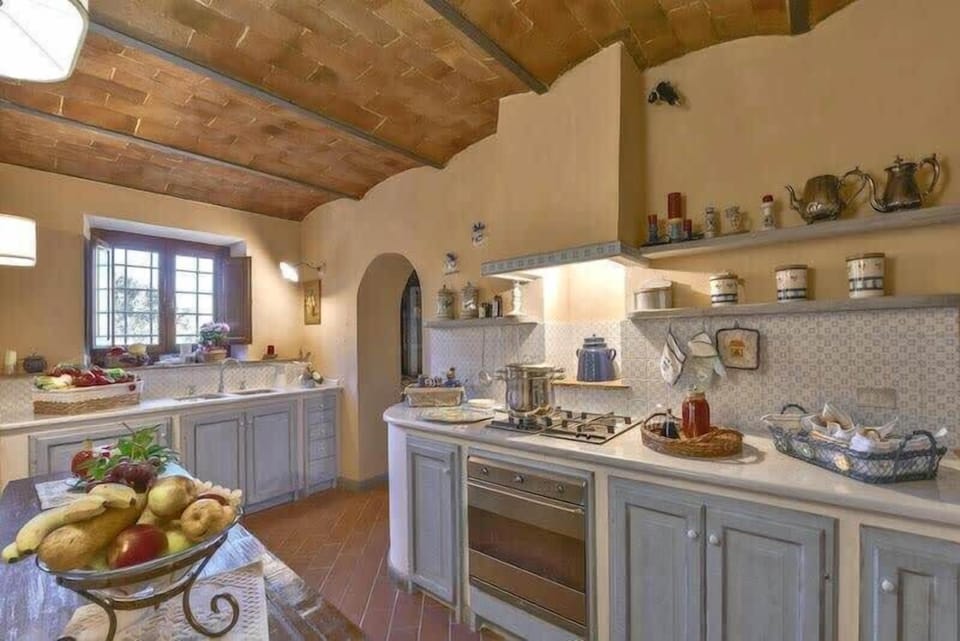 Well equipped kitchen