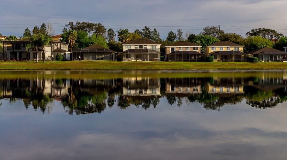 Stunnig lake view from Suaimhneas