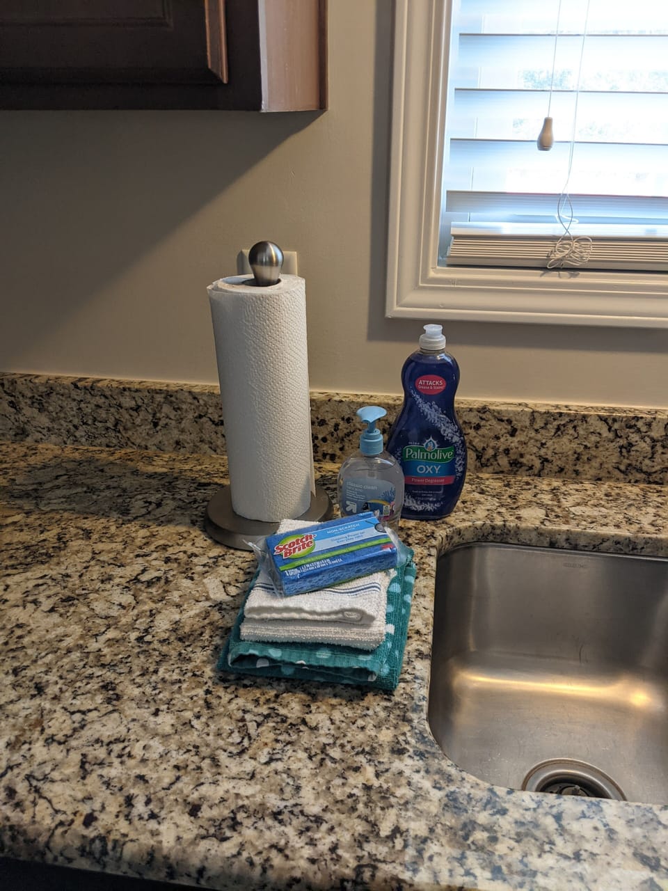 house hold items are included