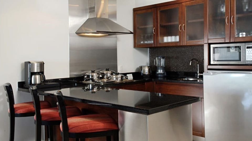 Full Kitchenette area with all amenities