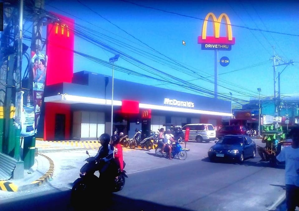 Mc Donald Beside