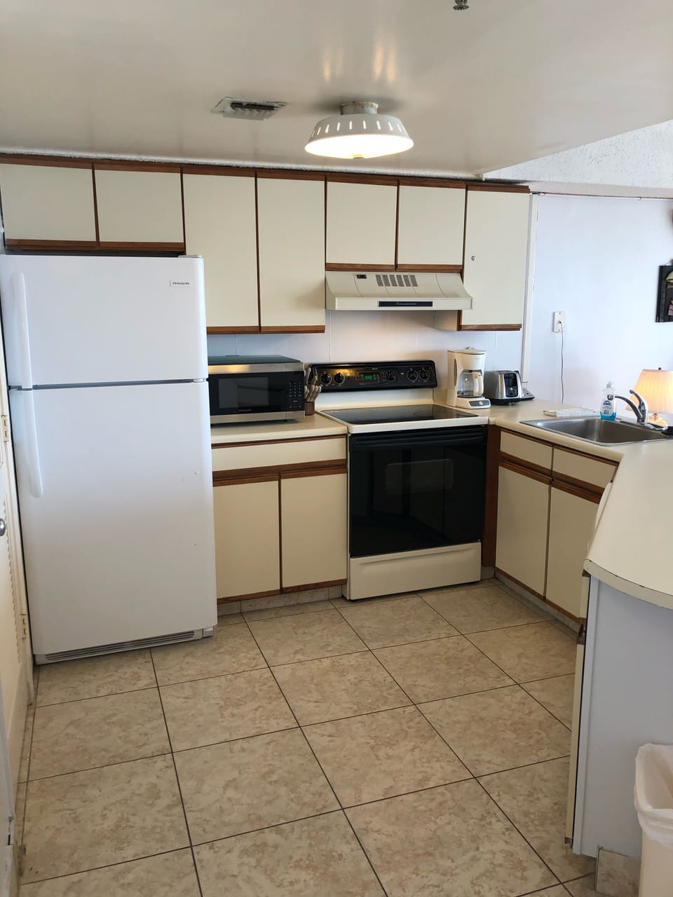 Full oceanfront kitchen