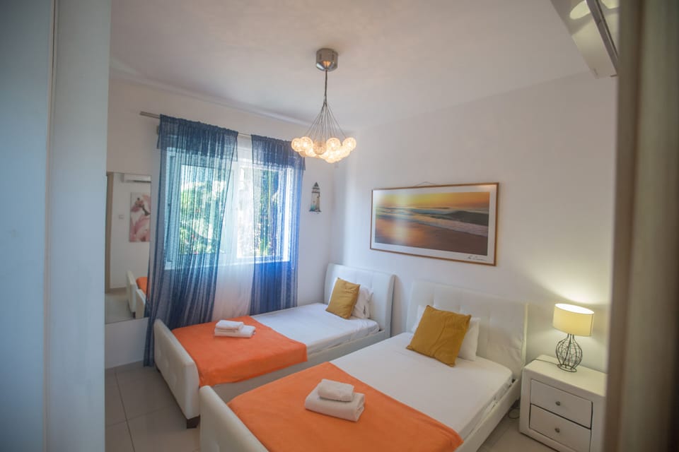 Bedroom 3, ground Floor with two single beds