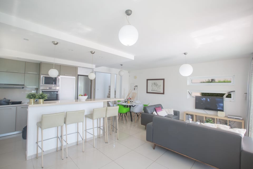 Open-Plan ground floor living room, kitchen and dining area