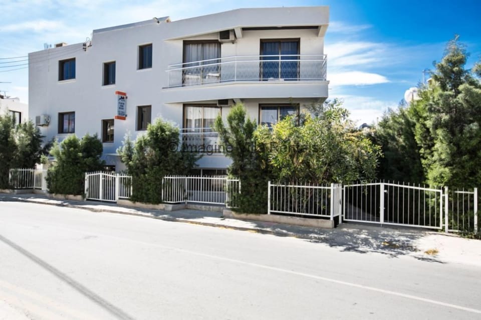 Ayia Napa Holiday Apartment SO2