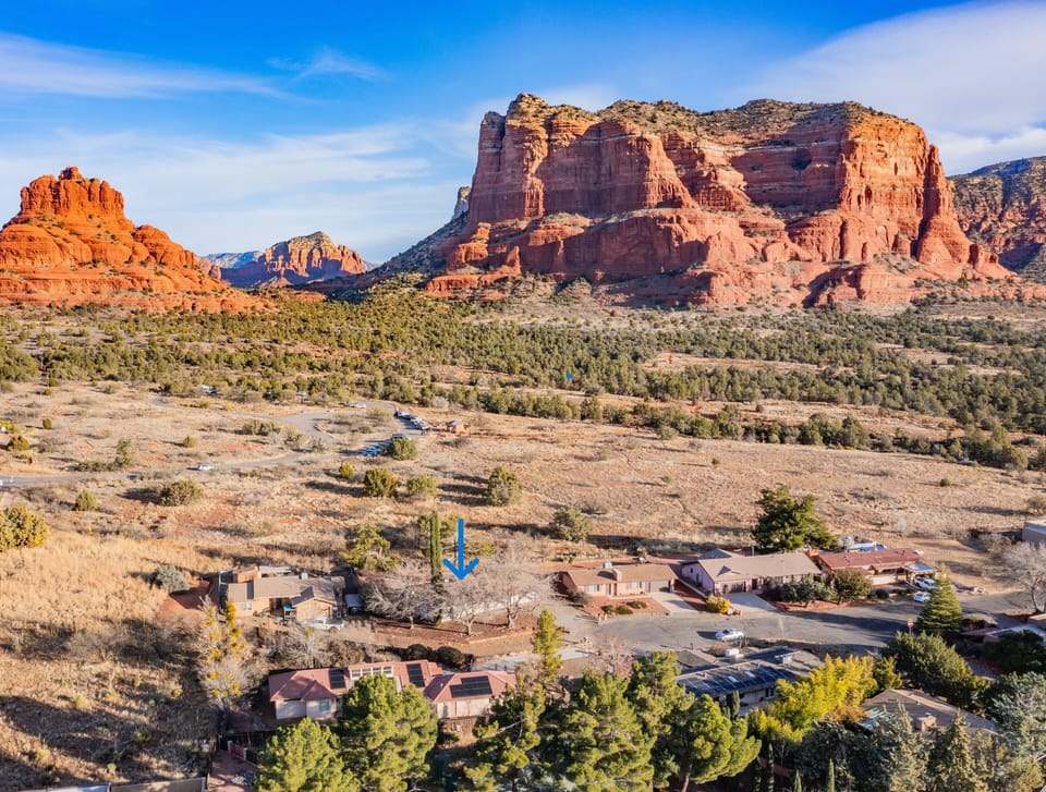 House location south of Bell Rock trailhead