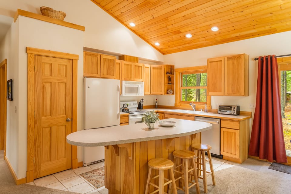 Open, large kitchen with island