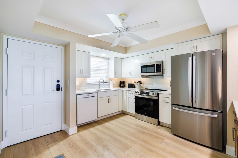 KITCHEN AND ENTRY