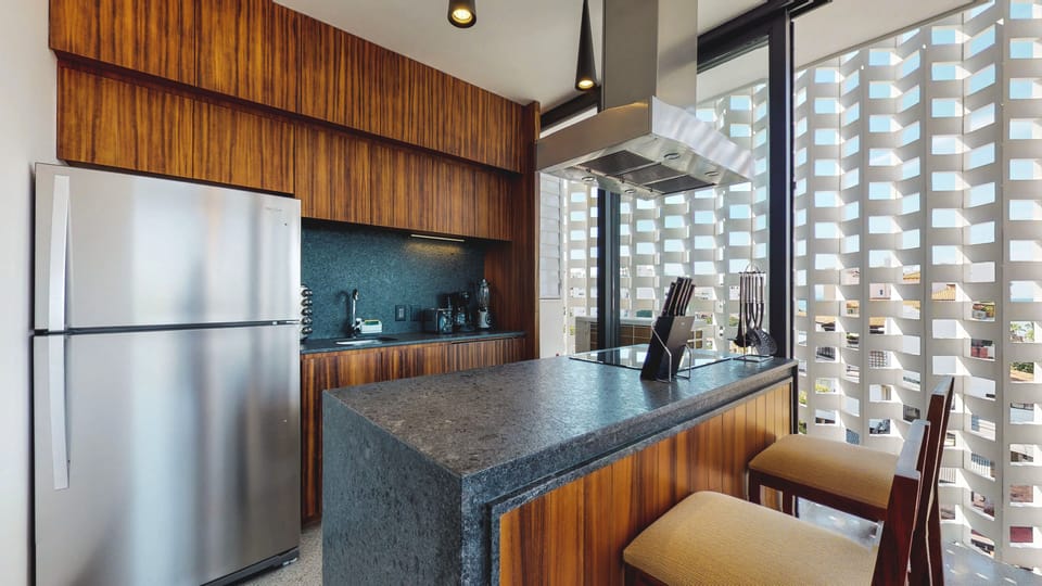 Condo - Image 8