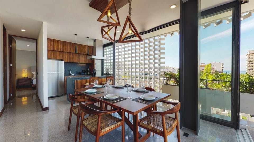 Condo - Image 3