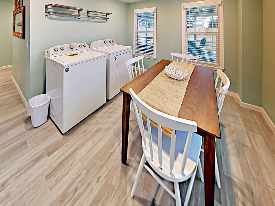 Full Size Washer and Dryer/ Seating Area