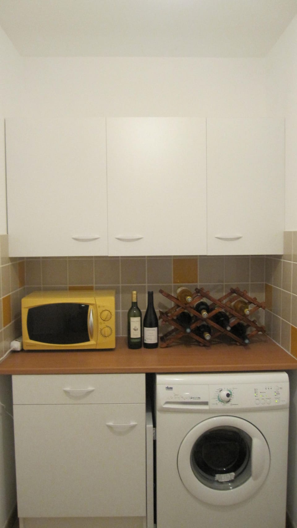 Further storage in the utility room