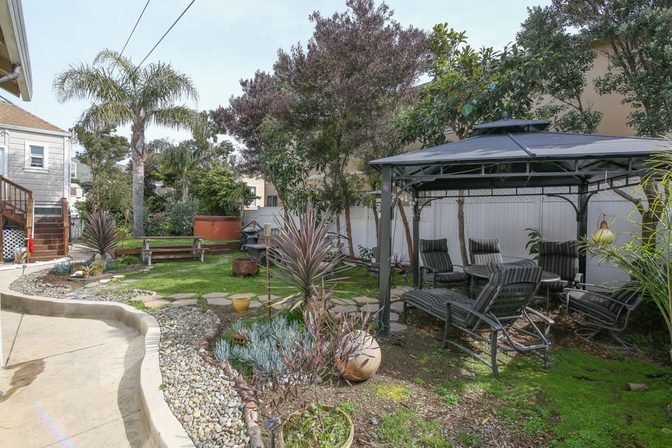 Entering from parking area (rear of land) view toward front of land