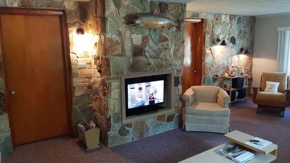 Living Room.  Doors to 2 bdrms.