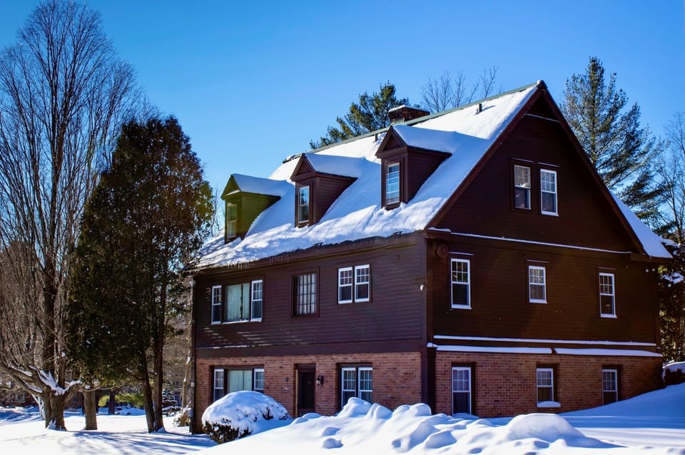 Winter at The Reunion House - great for skiing at Bromley and Stratton.