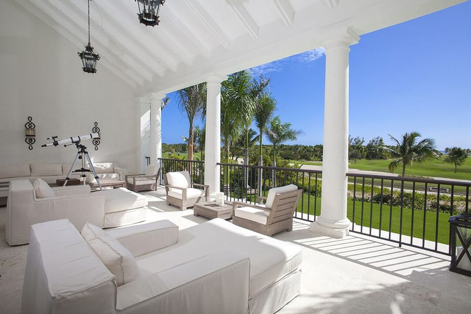Upstairs veranda #1