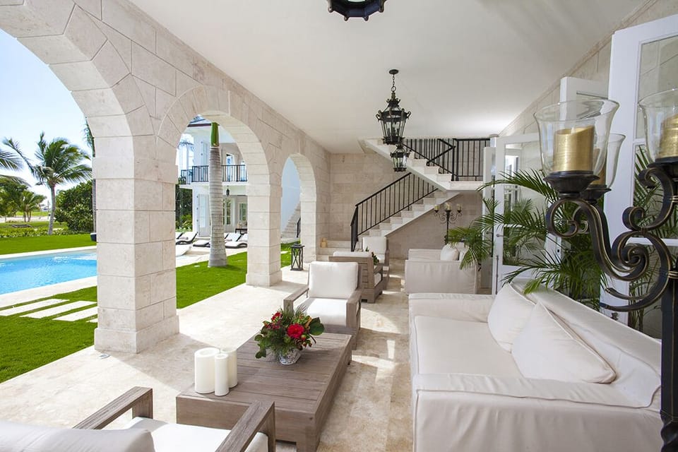 Pool veranda