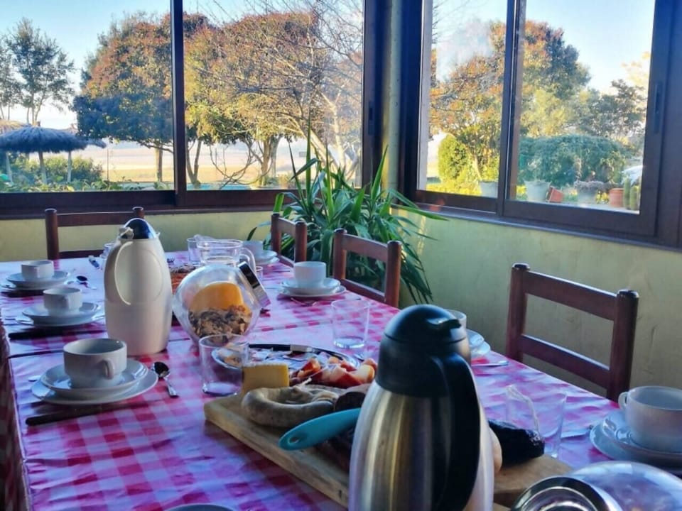 Dining area,Breakfast