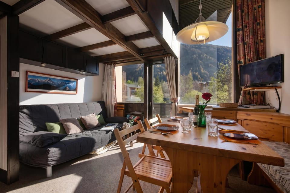 Living and dining room