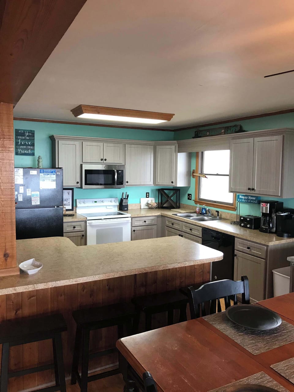 plenty of counter space