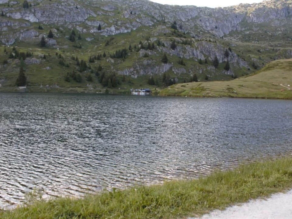 Water, Water Resources, Mountain, Plant, Natural Landscape, Coastal And Oceanic Landforms, Lake, Tree