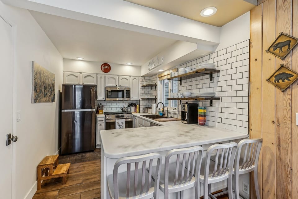 Gourmet kitchen with gas range
