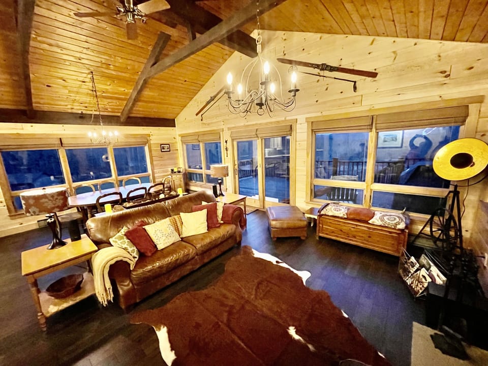 Living Room at Le Chalet Montreuil