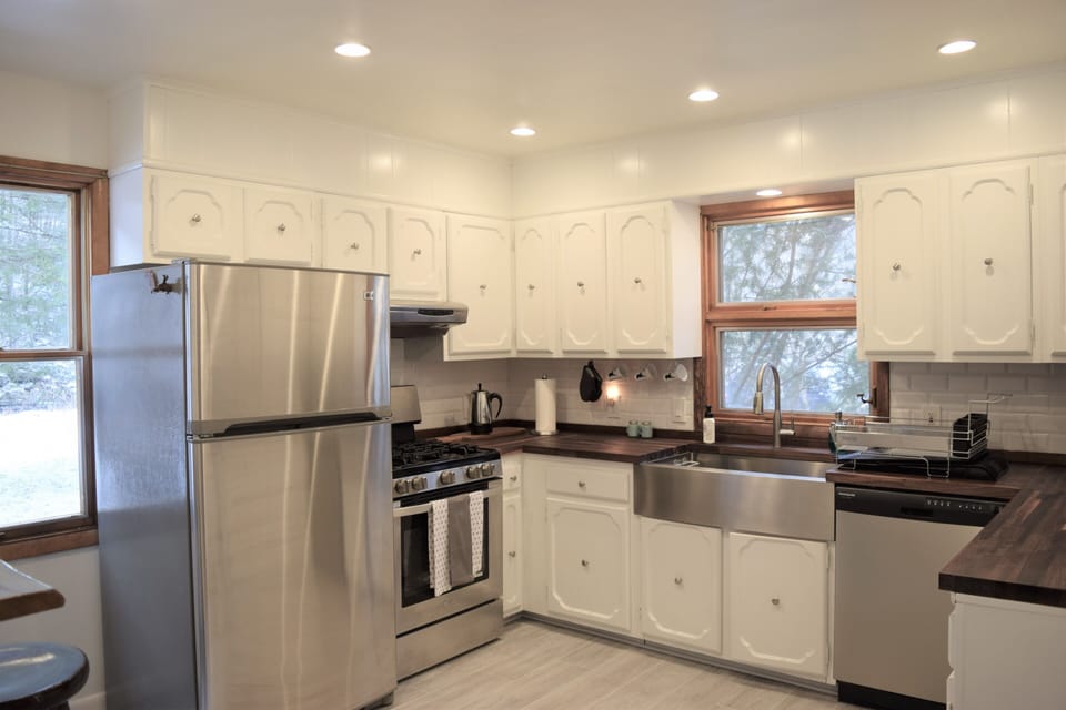 Cook a delicious meal with the newly renovated modern kitchen