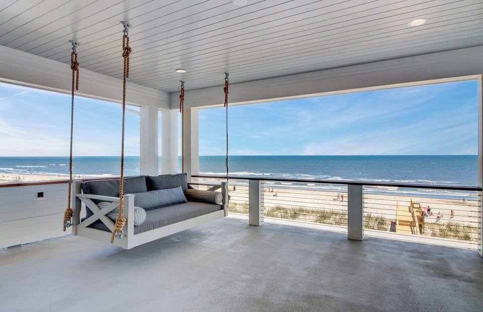 38 Second Level Oceanfront Deck