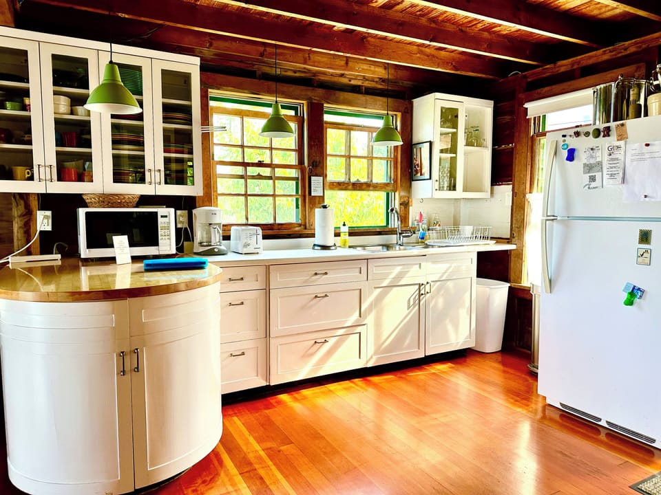 Well-equipped kitchen.