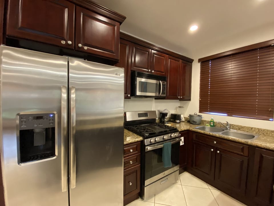 Fully equipped kitchen