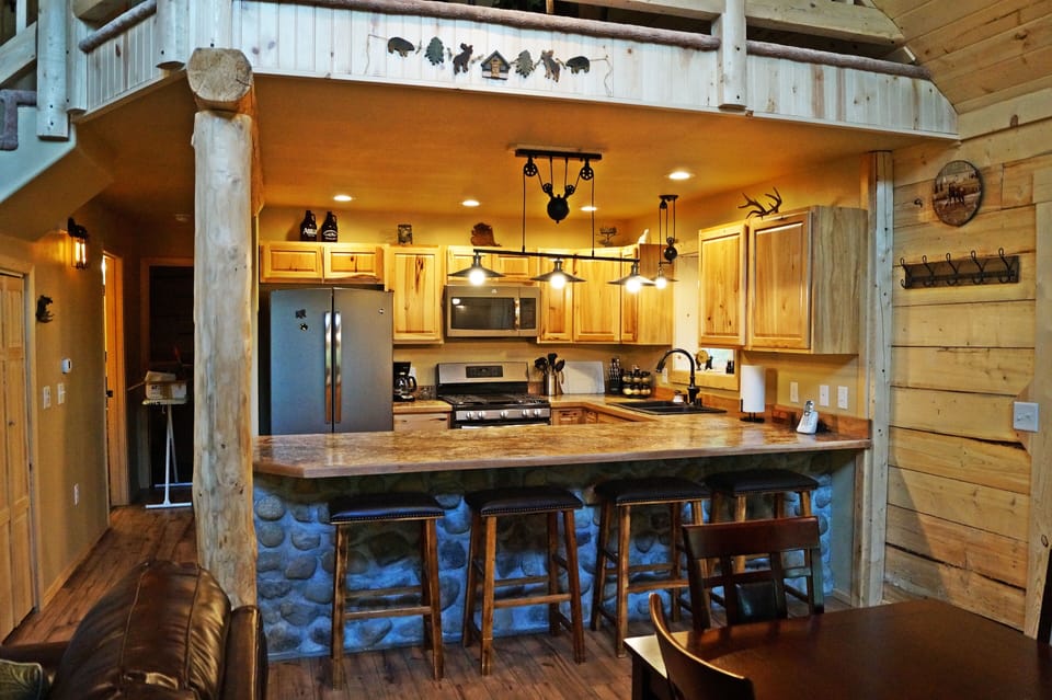 Plenty of room for sitting at the kitchen island. 